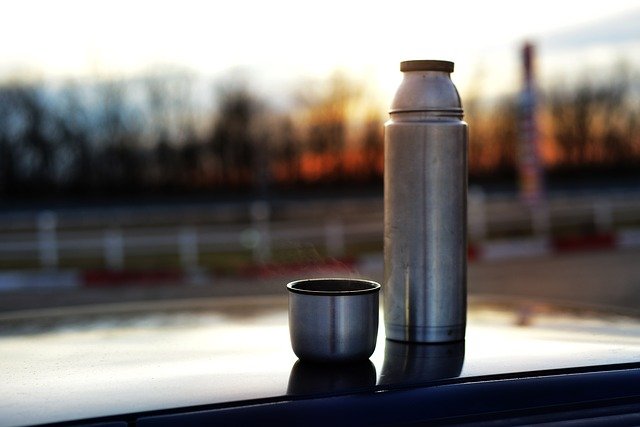 Avantages de l’utilisation d’une gourde personnalisée en inox